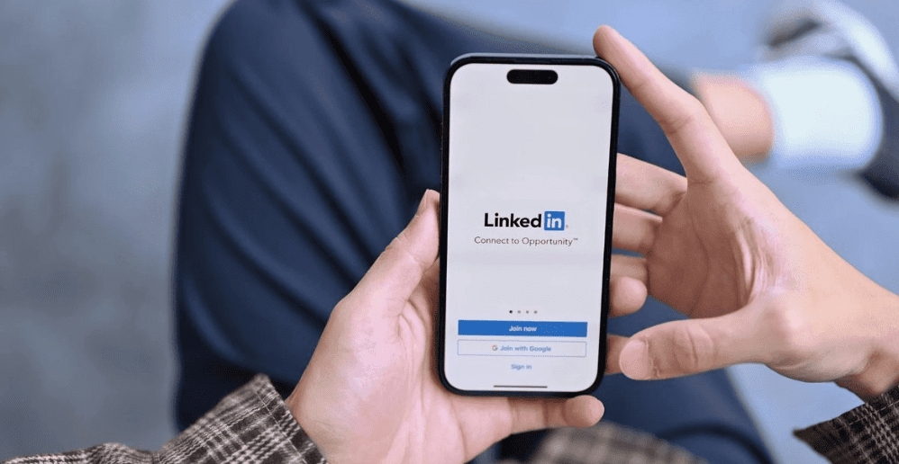 A quien contactar por LinkedIn para vender franquicia